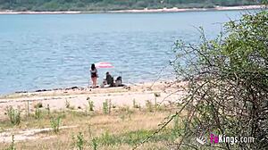 time for sneaky voyeur action with big-assed amanda luxor