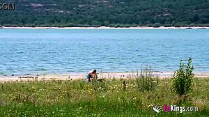 time for sneaky voyeur action with big-assed amanda luxor