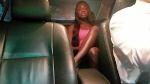 Wow, this sexy black woman fucking in Uber!