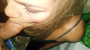 mamando dois soldados militares, quer ver mais no insta?