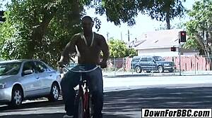 Melody's plump booty overwhelms stepbrother