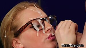 Unikatna naslovnica vzame izliv na obraz in pogoltne vsako kapljico