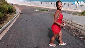 Milf decides to exhibit outdoors, gets caught