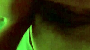 ma pute lorence se masturbe pour moi, i watch her