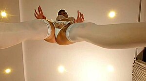 Wow, Tanya Virago sedí na mé tváři zblízka! 🔥