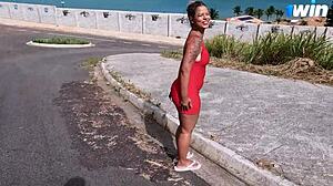 Milf decides to exhibit outdoors, gets caught