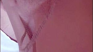 Hé, dit is alleen voor je oren, neus en ogen met elke close-up detail!