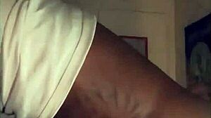 Big booty bbw takes facial