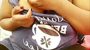 Sexy Indian Girl Shows Boobs Raw