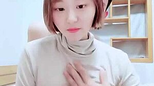 Вьетнамская девчонка жаждет дикого секса в жарком свидании