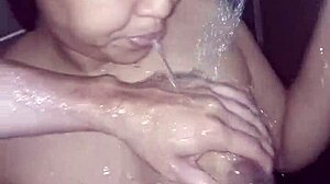 Viral video of Venezuelan couple getting wild in the bathroom. Can't believe they filmed this homemade action in Florida!