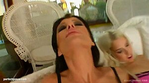 Check out this creampie threesome with Nesty and Regina, full of cumshots!