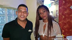 Esposa liberada pelo corno