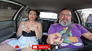 a primeira vez de alice drummond ela se aquece no carro nas ruas