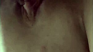 Гледай как пъхам голям кур в тази млада 18+ 18+ руска момиче