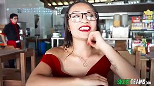 yo latina, ready to get wild outdoors for some quick cash?