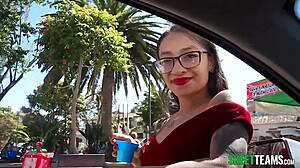 yo latina, ready to get wild outdoors for some quick cash?