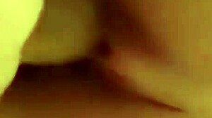 Gimo gimiendo mientras follo en baño del súper