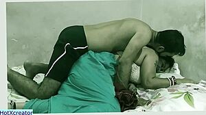 Моя жена застукала меня трахающим горячую MILF бханги! Драма вебсериала! 😱