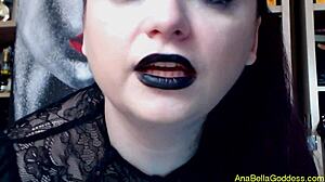 Garbage Giant Goddess Crush Fetish.