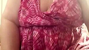 In a therapy session, the BBW patient indulges in fingering and masturbation with ripped clothes