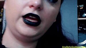 Garbage Giant Goddess Crush Fetish.