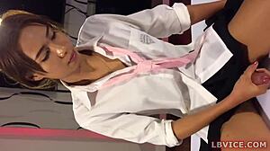 ladyboy pai jerks off her cock so hot 😍