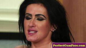 Tattooed Brit Sucking Before Facial Cumshot