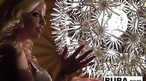 sexy blonde retro tease 😏