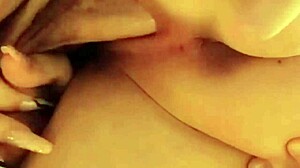 Gimo gimiendo mientras follo en baño del súper