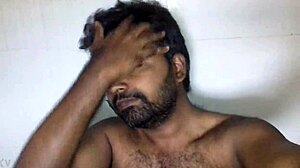 Эй, что за Mayanmandev писает во второй части? Поверишь, эта милая азиатка соло? Это волосатое индийское видео по-настоящему?