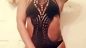 Juice deep end new wildcat twerk 2 videos, ass shaking to music, ebony exclusive 😍