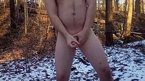 omg, i just did a naked cumshot outside, so crazyy!