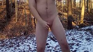 omg, i just did a naked cumshot outside, so crazyy!