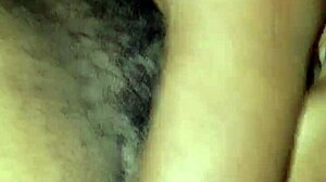 Sidechick jacks off married man in parking lot 😏