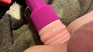 Narrating how my ass gets stretched by machine for bigger pleasures