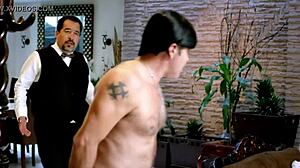 i'm with this tetona ladrona in the hotel, she's so delicious and hot