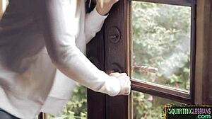 Gorgeous Dyke Enjoys Squirting After Oral Tribbing