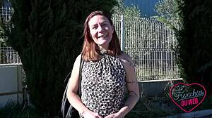 Wendy the naughty hairstylist loves being watched in lingerie 😘