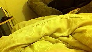 wanna see my long thin cock cum in bedroom?