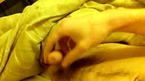 wanna see my long thin cock cum in bedroom?