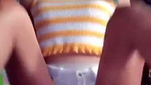 Napalona azjatka pokazuje wielbłądzią cipkę na bigo live