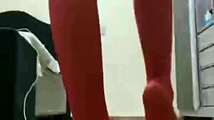 Bia hot, want a foot massage?