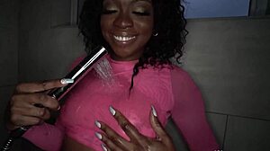 melody cummings sucking hard in shower