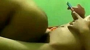 Intimate encounter explores personal connections