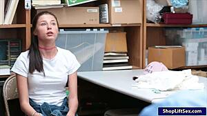 i saw this pretty teen get screwd by the lp officer