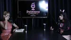 Ninfomaníaca Submissive Teen in Cosplay Masturbates Twice with Ease. Spanking and Knife Fetish Revealed!