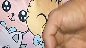 alice de pijaminha novo com a bucetinha toda molhada me deixo de pal duro quando chamo pra ir ver filme com ela