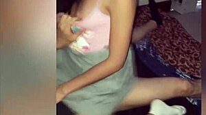 Seks rumahan dengan sepupu kuliah malam hari