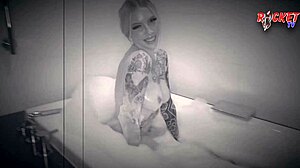 Watch Cassidy Luxe Tease Her Wet Pussy By The Pool!